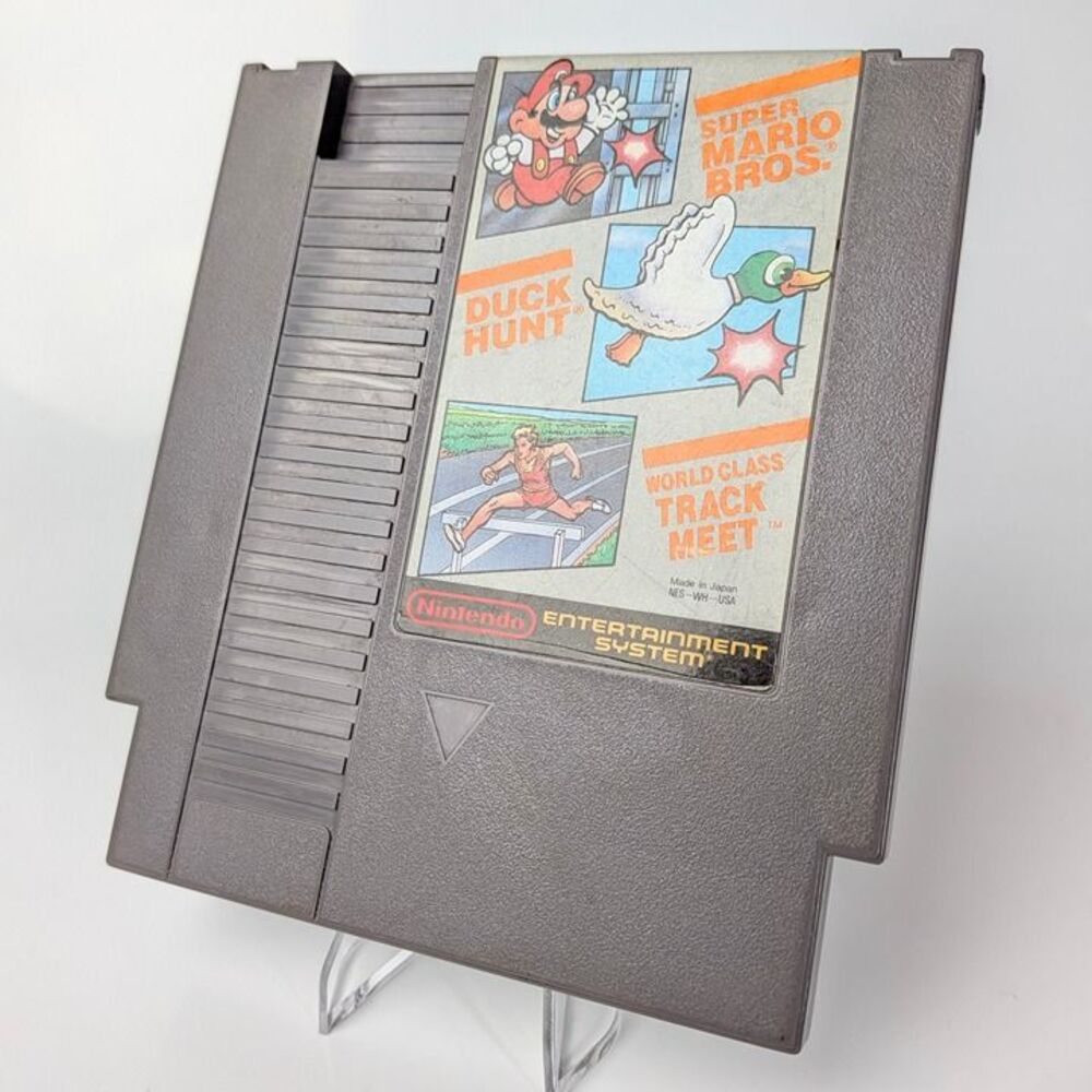 Super Mario Bros & Duck Hunt & Track Meet (Red Overalls) - Authentic and Tested